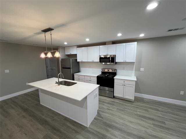 Building Photo - 1104 Wake Dr