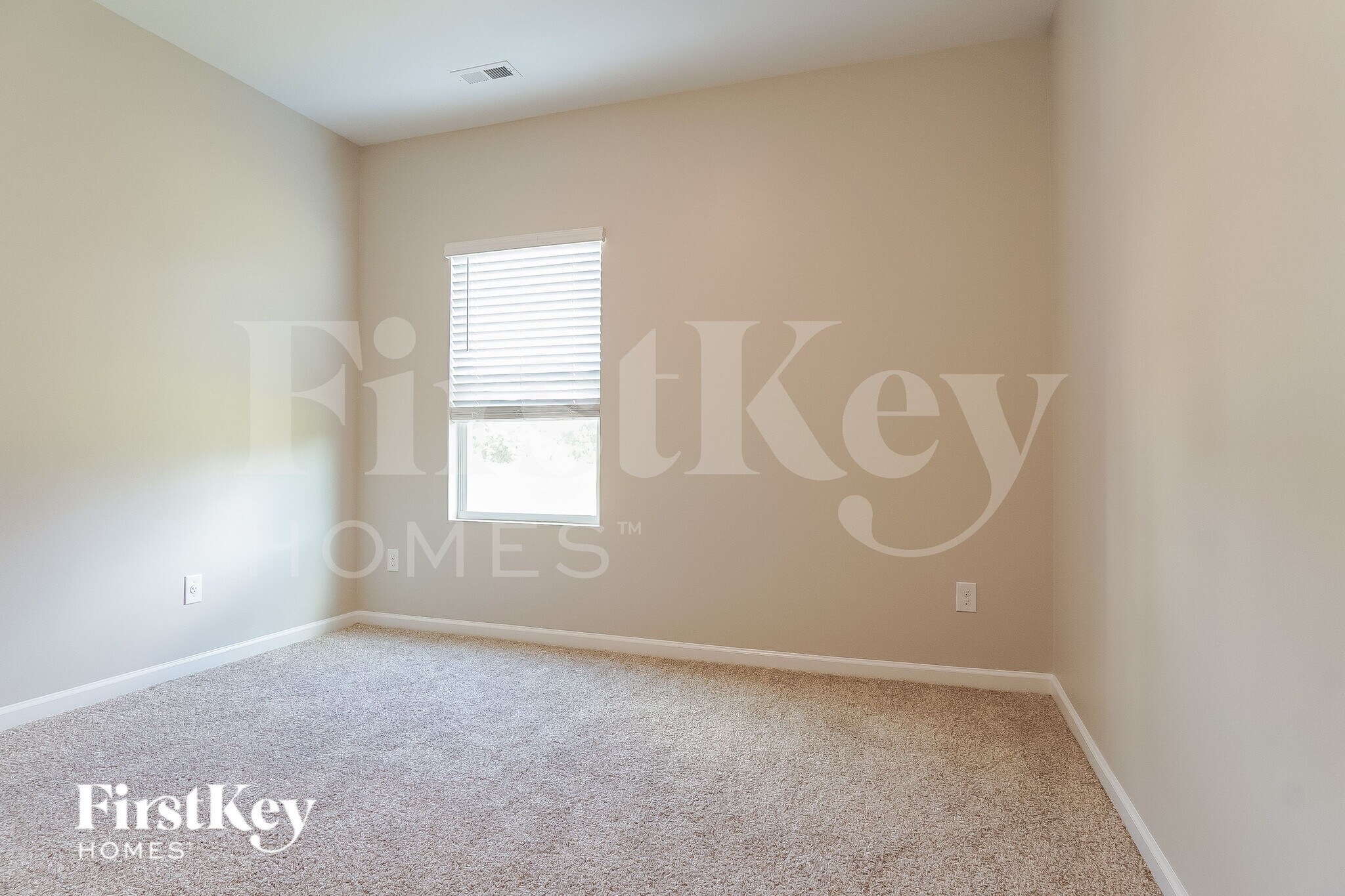 Building Photo - 12572 Downing Dr