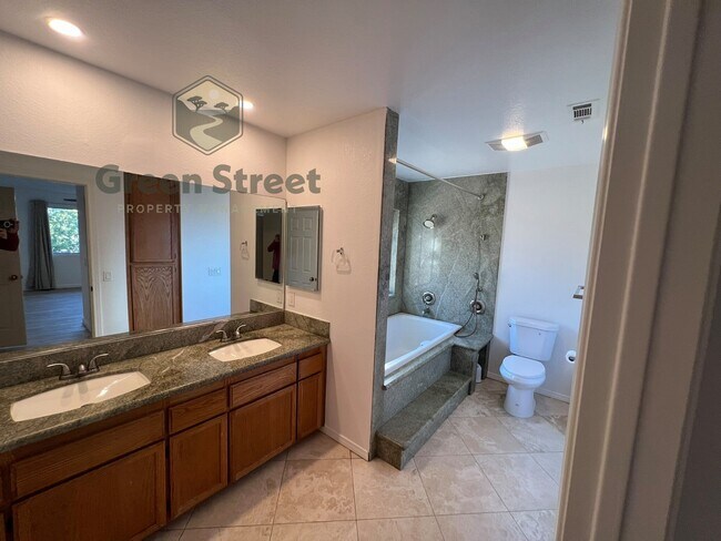 Building Photo - 280 Fire Mountain Pl