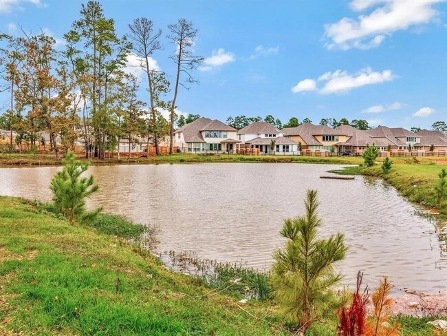 Building Photo - 7010 Lauren Oak Dr