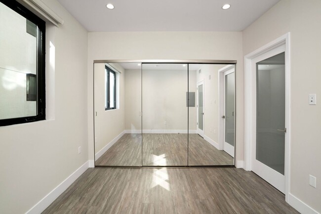 Building Photo - 5550 Bonner Ave