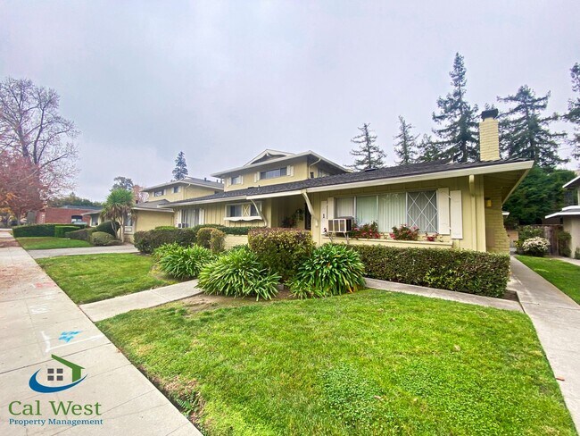 Building Photo - 315 Bellerose Dr