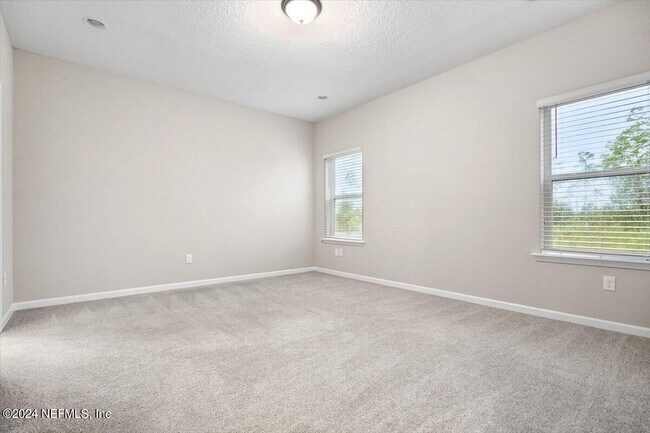 Building Photo - 70 Stargaze Ln