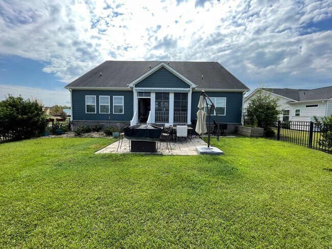 Building Photo - Unfurnished 3 Bedroom 3 Bathroom House with Home Office In Calabash
