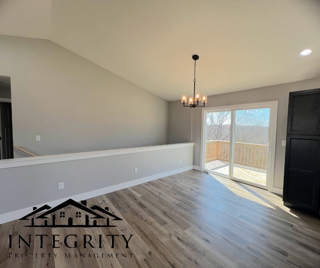 Building Photo - Newly Built Modern Style Single Family Home!