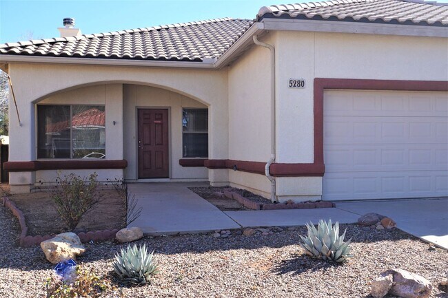 Building Photo - Mesa Verde home with a in Ground Pool