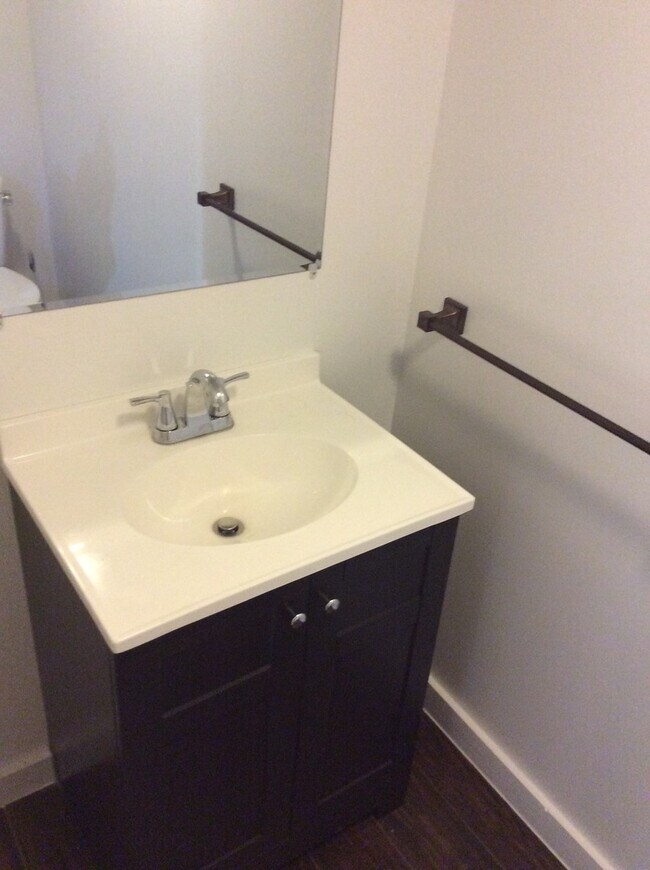 Building Photo - Downtown York Living at its Best! 1 Bedroom/1 Bath, Top Level Apartment, Laundry-Open Concept