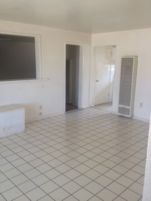 Building Photo - CORNER LOT- HAS FIREPLACE AND A DEN