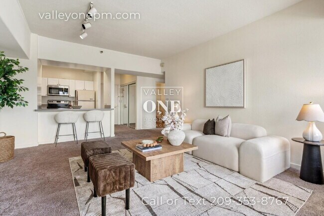 Building Photo - Fully Furnished Condo With Panoramic San Francisco Bay Views and Unbeatable Amenities