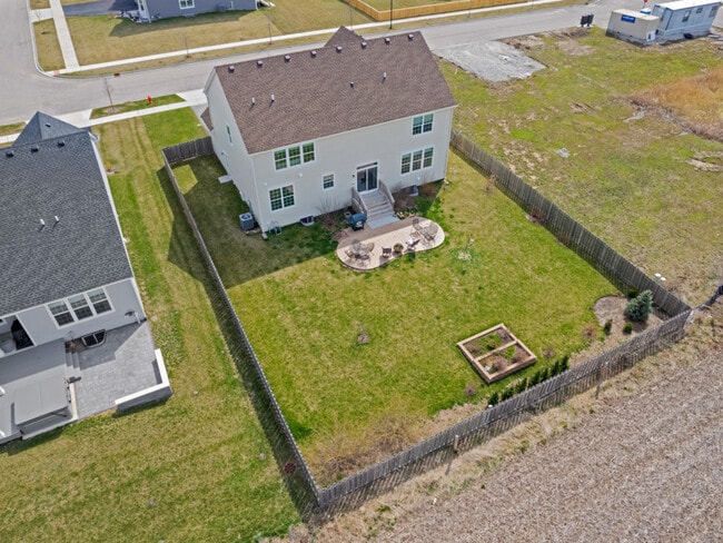 Building Photo - 1812 Empress Dr