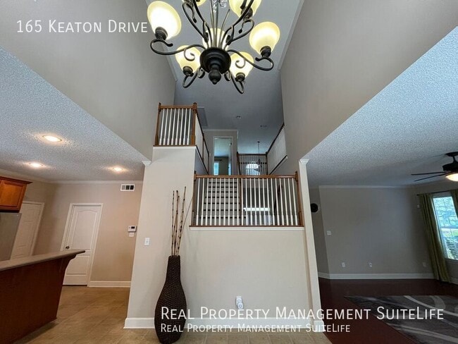 Building Photo - 165 Keaton Dr