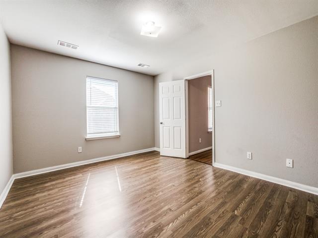Building Photo - 3301 Taylor Dr