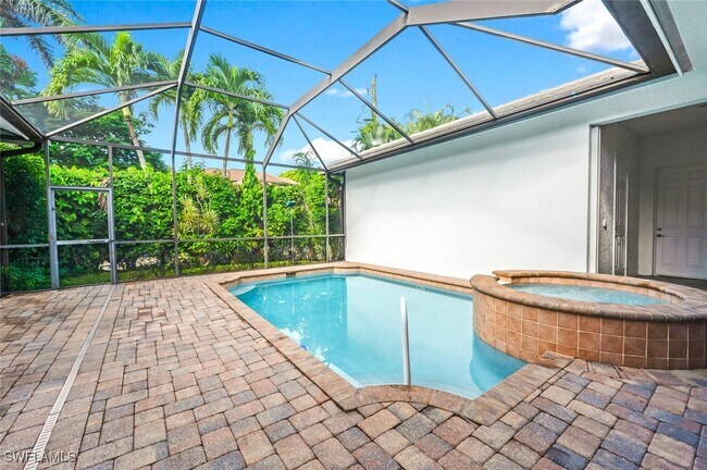 Building Photo - 600 6th Ave N