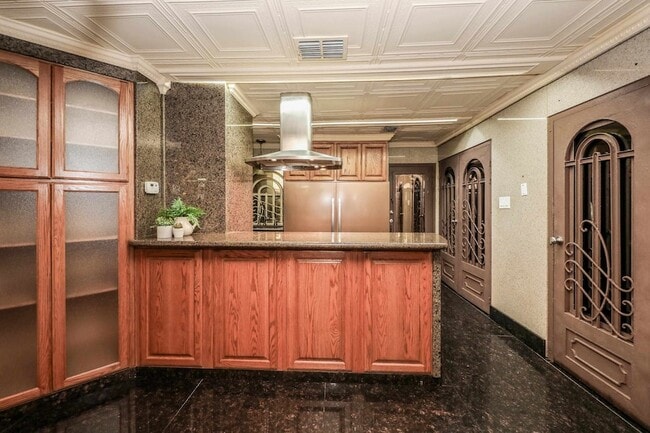 Building Photo - 5500 McPherson Rd