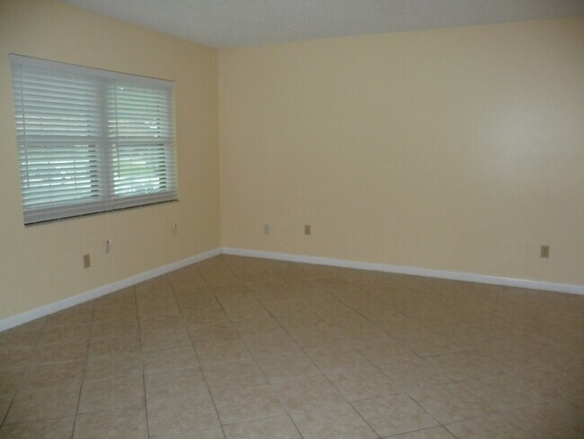 Building Photo - NORTHDALE