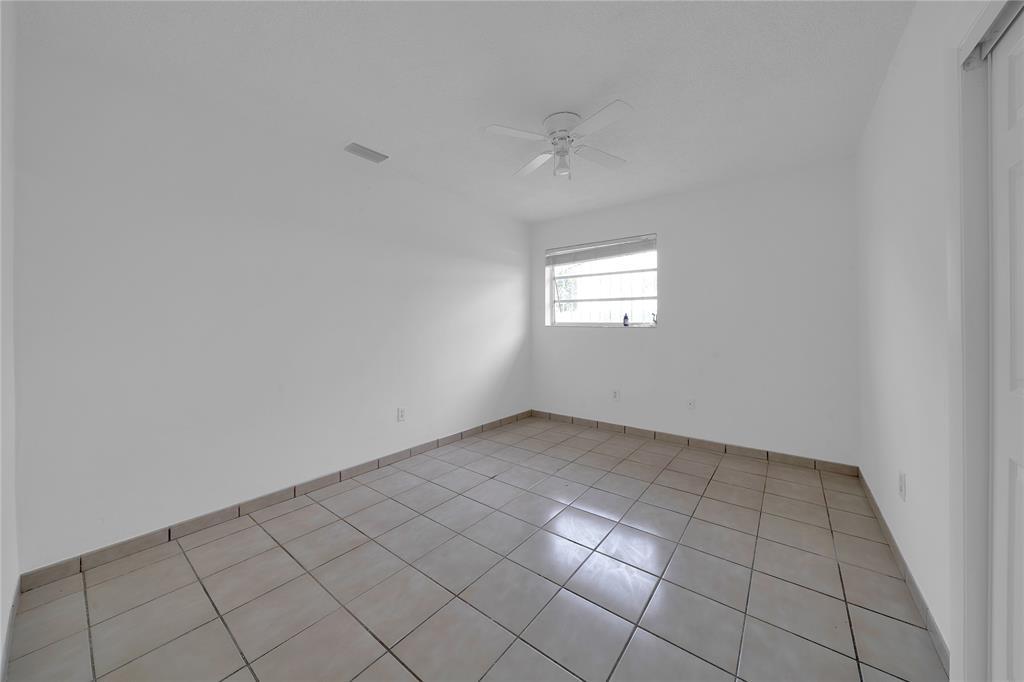 Building Photo - 7145 SW 13th St