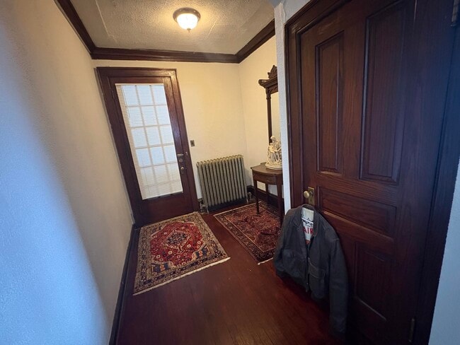 Building Photo - 3357 N Bartlett Ave