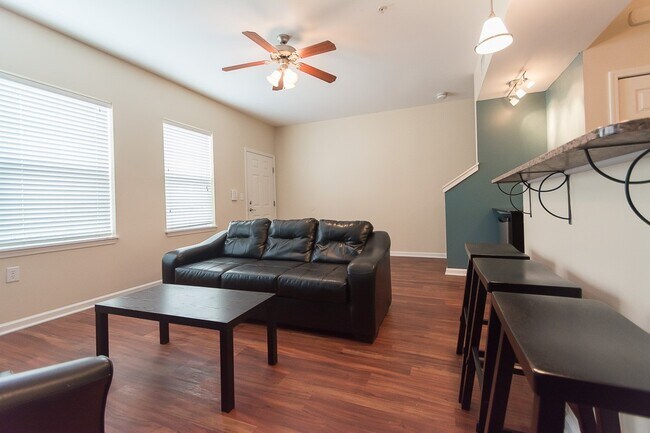 Interior Photo - TCV