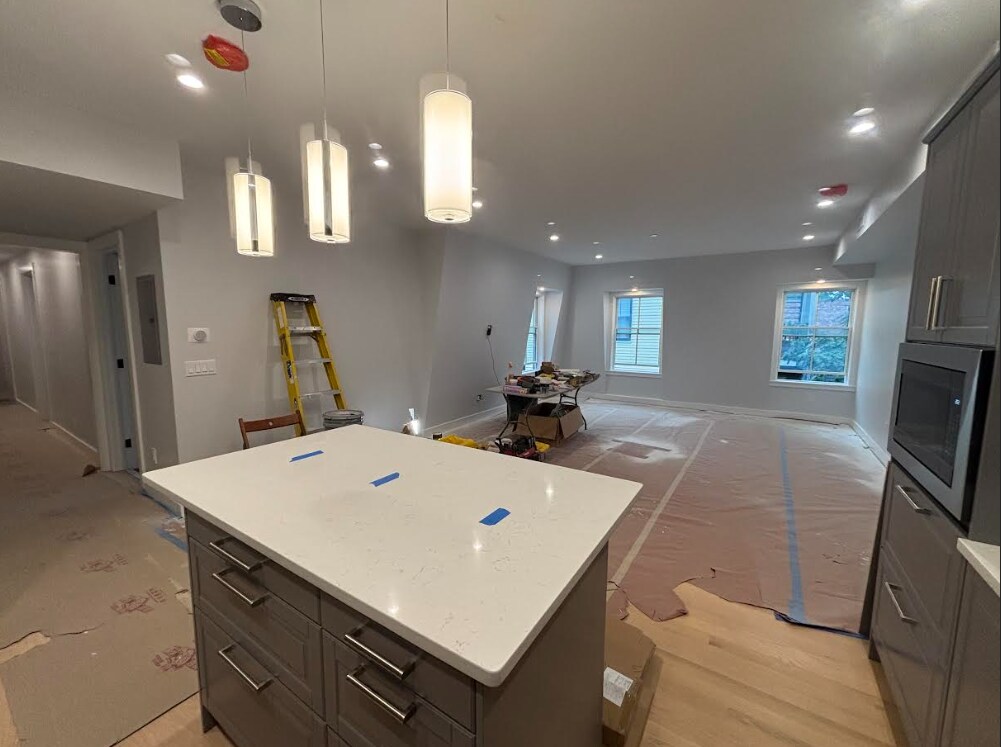 Building Photo - 12 Aldersey St