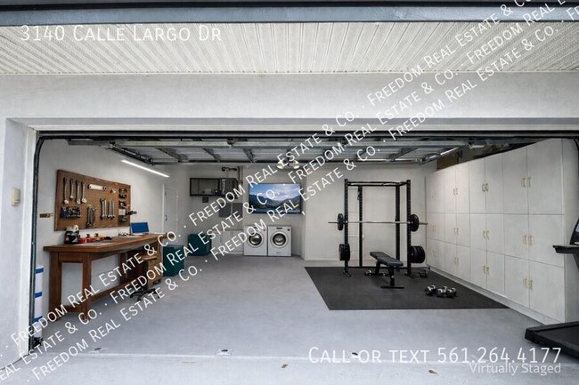 Building Photo - 3140 Calle Largo Dr