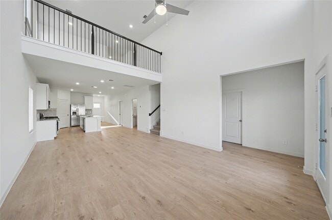 Building Photo - 4307 Camden Lakes St