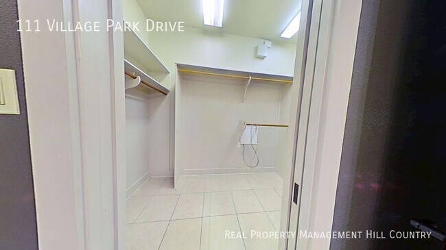 Building Photo - 111 Village Park Dr