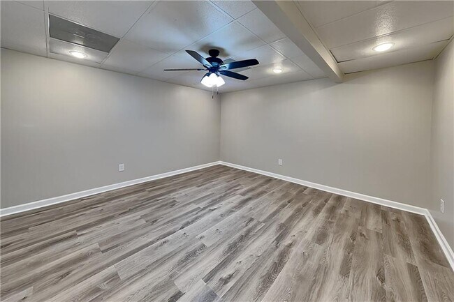 Building Photo - 2798 Beddington Way