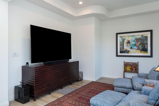 Building Photo - 1615 Savvy Ct