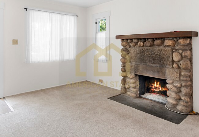 Building Photo - 918 N Milpas St