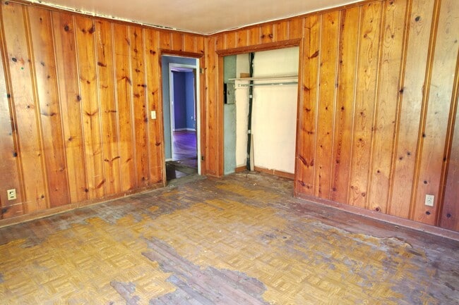 Building Photo - 460 Rogers St NW