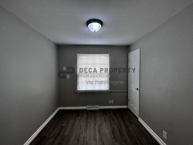 Building Photo - 6108 Eaton Dr
