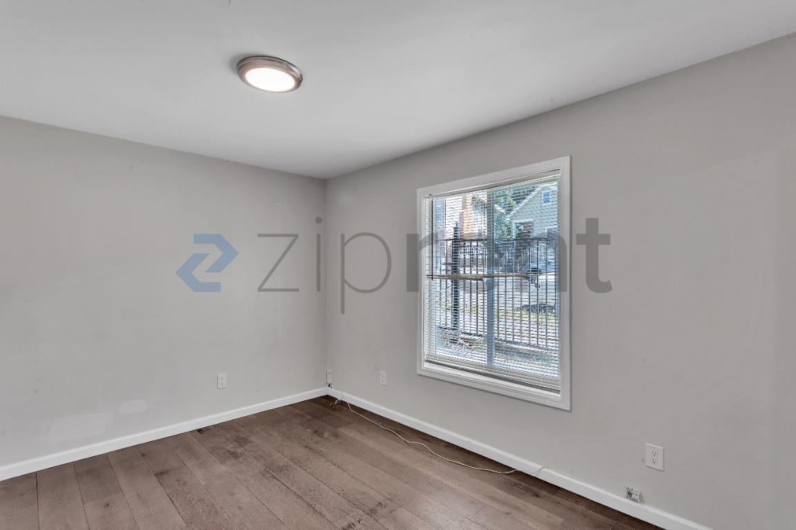 Building Photo - Unit #2273