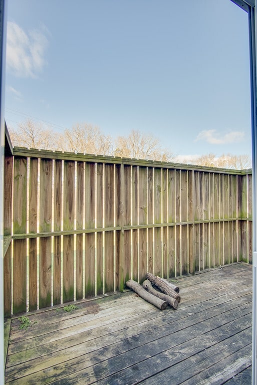 Building Photo - Amazing and spacious 3/2.5 Hermitage Townhouse with fireplace & patio!!! Pets ok!