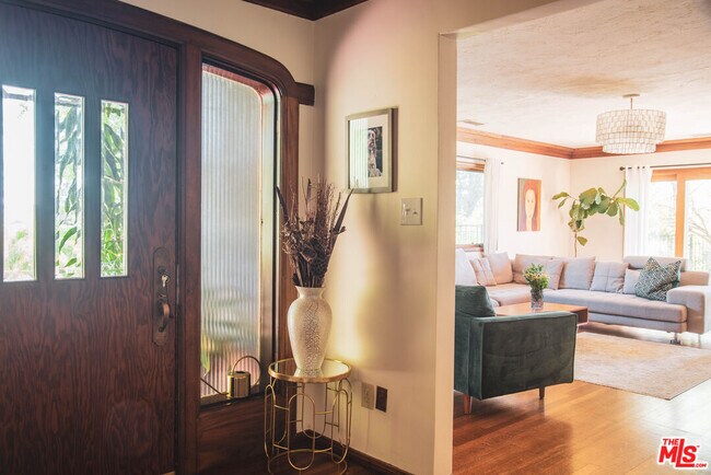 Building Photo - 1070 Norumbega Dr