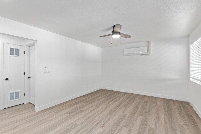 Building Photo - Cozy 1 bed / 1 bath - Near ASU!