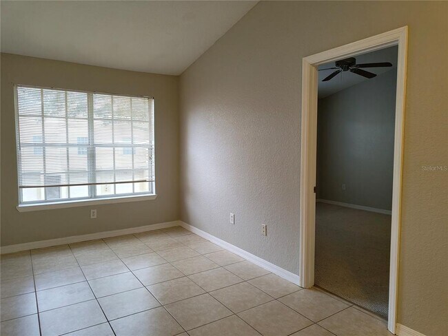 Building Photo - 826 Grand Regency Pointe