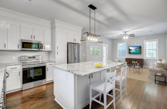 Building Photo - 219 County Rd S-18-342