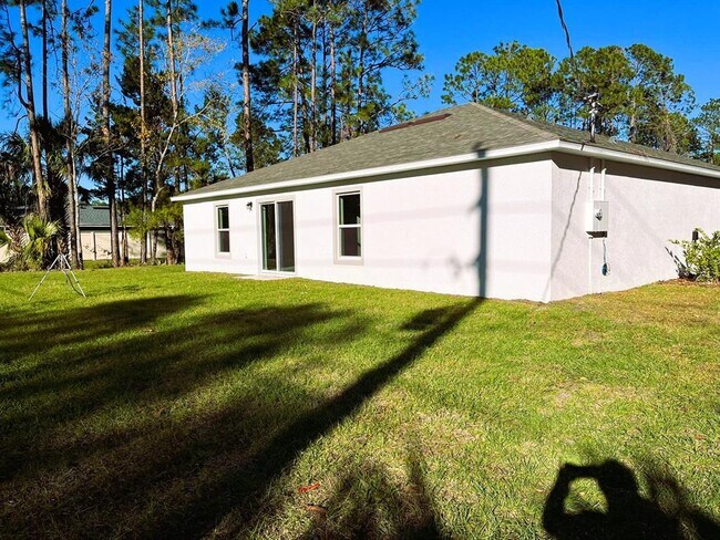 Building Photo - 42 Sederholm Path