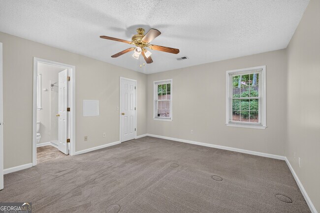 Building Photo - 129 Springbrook Dr