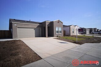 Building Photo - Stunning Newly Built Home in Southwest Area!