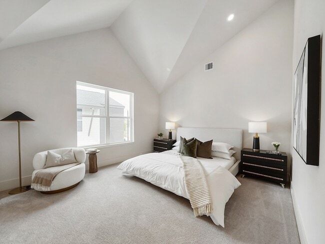 Building Photo - 861 Rachel St