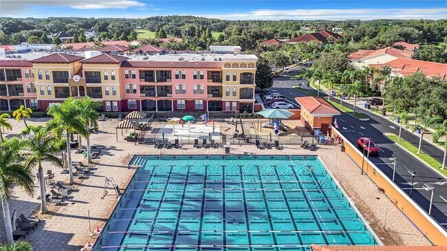 Building Photo - 13941 Clubhouse Dr