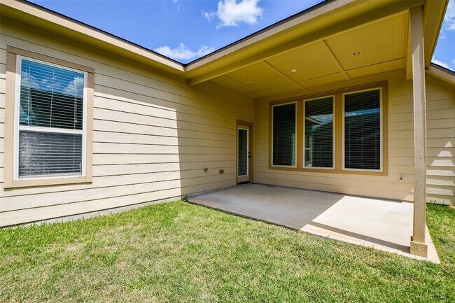 Building Photo - 15219 Ashbrook Dove Ln