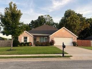 Building Photo - 457 Concho St