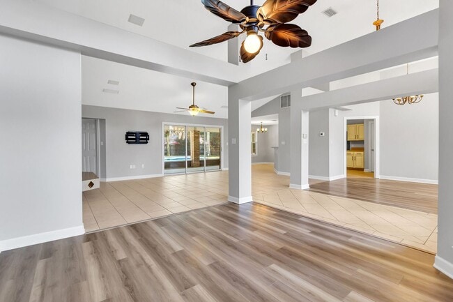 Building Photo - Bluewater Bay Area 4 Bedroom Pool Home!