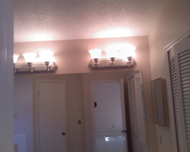 Building Photo - 1636 Boulder Creek Ct