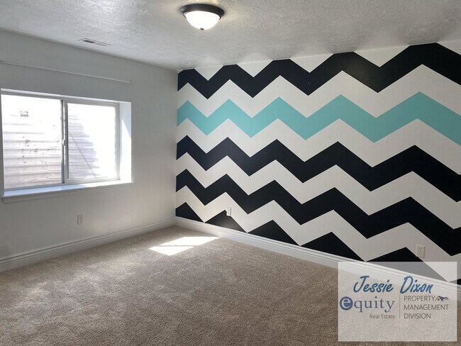 Building Photo - 2747 S 1475 W