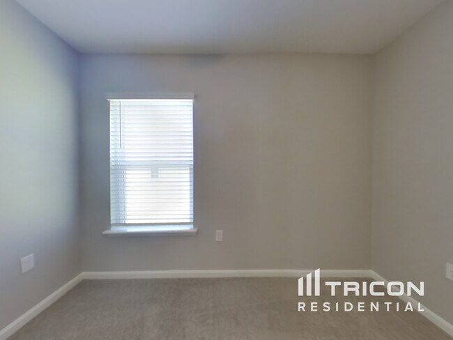 Building Photo - 217 Sawmill Landing Dr
