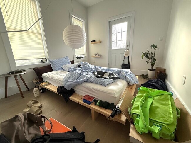 Building Photo - 16 Delle Ave