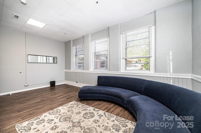 Building Photo - 426 2nd Ave SE